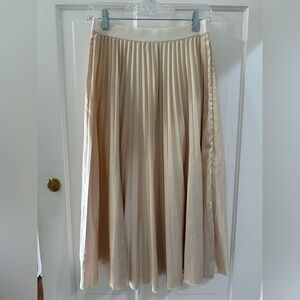 Elegant Cream Pleated Skirt